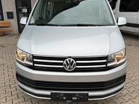 Używany VW Caravelle 150 KM (110 kW) 2018 Srebrny Van