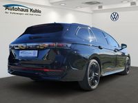 Gebraucht VW Passat R-line 150 PS (110 kW) 2026 Schwarz Kombi