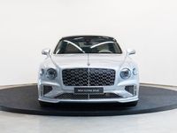 Neu Bentley Flying Spur Mulliner 782 PS (575 kW) 2025 Silber Limousine