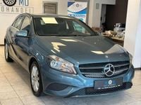 Gebraucht Mercedes 180 109 PS (80 kW) 2015 Blau Limousine