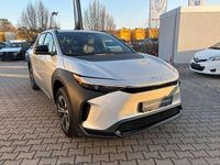 Gebraucht Toyota bZ4X 150 kW (204 PS) 2024 Precious silver SUV