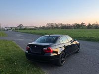 Brugt BMW 318 2008 Sort Sedan