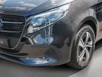 Gebraucht Mercedes V250 Style 190 PS (139 kW) 2025 Grau Van / Kleinbus