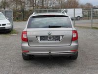 gebraucht Skoda Superb Combi 4X4 AllDrive PDC/AHK/SHZ/Bluetooth