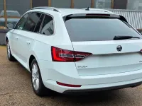 Gebraucht Skoda Superb 220 PS (161 kW) 2017 Weiß Limousine