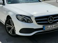 Gebraucht Mercedes E220 Avantgarde 194 PS (142 kW) 2021 Weiß Limousine