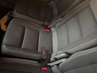 Gebraucht VW Touran Comfortline 140 PS (102 kW) 2013 Grau Van / Kleinbus