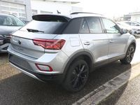 Neu VW T-Roc Style 150 PS (110 kW) 2025 Pyritsilber metallic SUV
