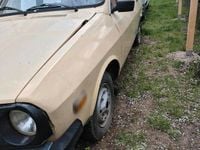 Usado Dacia 1310 56 HP (41 kW) 1987 Bege Sedan