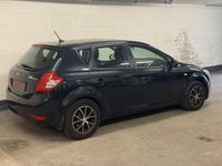 Gebraucht Kia Ceed 116 PS (85 kW) 2010 Schwarz Kleinwagen