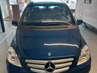 Gebraucht Mercedes B180 116 PS (85 kW) 2010 Blau Van / Kleinbus