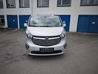 Gebraucht Opel Vivaro 125 PS (91 kW) 2016 Silber Van / Kleinbus