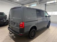 Gebraucht VW Transporter 150 PS (110 kW) 2018 Pure grey Van