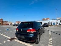 Gebraucht VW Golf VI 105 PS (77 kW) 2010 Blau Kleinwagen