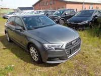Gebraucht Audi A3 Basis 116 PS (85 kW) 2017 Grau Limousine