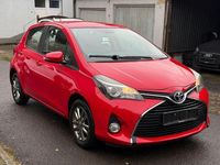 Gebraucht Toyota Yaris Comfort 99 PS (72 kW) 2015 Rot Kleinwagen