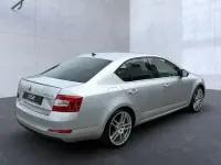 Usata Skoda Octavia Elegance 150 CV (110 kW) 2014 Argento Utilitaria