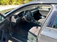 Second-hand VW Passat 120 CP (88 kW) 2017 Gri Break