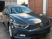 Second-hand VW Passat 110 CP (80 kW) 2018 Albastru Break