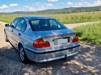 Gebraucht BMW 320 150 PS (110 kW) 2003 Silber Limousine