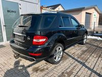 Gebraucht Mercedes ML350 224 PS (164 kW) 2010 Schwarz SUV