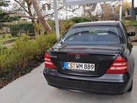 Gebraucht Mercedes 220 150 PS (110 kW) 2003 Schwarz Limousine