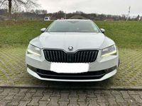 gebraucht Skoda Superb Combi 2.0 TDI 4x4 DSG Ambition ACC PANO LED