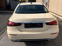 Gebraucht Mercedes E200 160 PS (117 kW) 2023 Beige Limousine