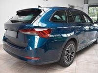 Gebraucht Skoda Octavia Clever 116 PS (85 kW) 2022 Blau metallic Kombi