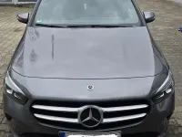 Gebraucht Mercedes B200 Progressive 163 PS (119 kW) 2021 Grau Kleinwagen