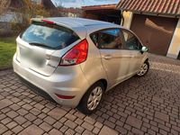 Gebraucht Ford Fiesta Trend 95 PS (69 kW) 2016 Silber Kleinwagen