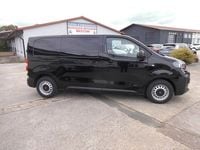 Neu Opel Vivaro 144 PS (105 kW) 2025 Schwarz Van / Kleinbus
