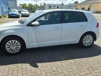 Gebraucht VW Golf VII Trendline 116 PS (85 kW) 2018 Weiß Limousine