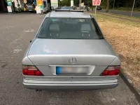 Gebraucht Mercedes E280 193 PS (141 kW) 1993 Silber Limousine
