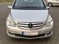 Gebraucht Mercedes B170 116 PS (85 kW) 2005 Silber Van / Kleinbus