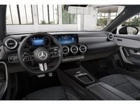 Gebraucht Mercedes CLA200 AMG line 163 PS (119 kW) 2025 Metalliclack kosmosschwarz Coupé