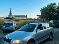 Gebraucht Skoda Octavia 140 PS (102 kW) 2009 Silber Kombi