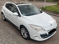Gebraucht Renault Mégane 131 PS (96 kW) 2010 Weiß Limousine