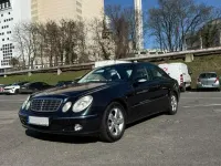 Używany Mercedes E320 224 KM (164 kW) 2004 Niebieski Sedan/Limuzyna