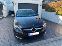 Gebraucht Mercedes CLA220 170 PS (125 kW) 2014 Braun Limousine