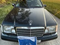 Gebraucht Mercedes E220 150 PS (110 kW) 1996 Blau Cabrio