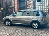 Gebraucht VW Touran 140 PS (102 kW) 2008 Braun Van / Kleinbus