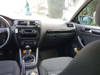 Gebraucht VW Jetta Comfortline 140 PS (102 kW) 2012 Schwarz Limousine