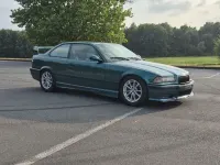 Gebraucht BMW 318 M Sport 140 PS (102 kW) 1992 Grün Coupé