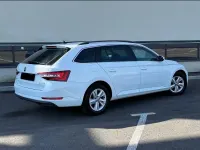Używany Skoda Superb 150 KM (110 kW) 2017 Biały Sedan/Limuzyna