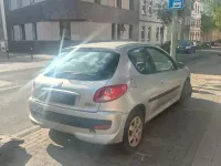 Gebraucht Peugeot 206+ 75 PS (55 kW) 2011 Silber Kleinwagen