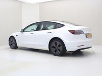 Gebraucht Tesla Model 3 Standard Range 225 kW (306 PS) 2021 Weiß Limousine