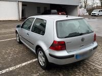 Gebraucht VW Golf IV 105 PS (77 kW) 2000 Silber Kleinwagen