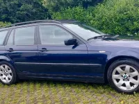 Gebraucht BMW 320 150 PS (110 kW) 2005 Blau Kombi