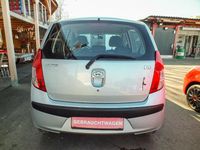 Gebraucht Hyundai i10 67 PS (49 kW) 2009 Silber Kleinwagen